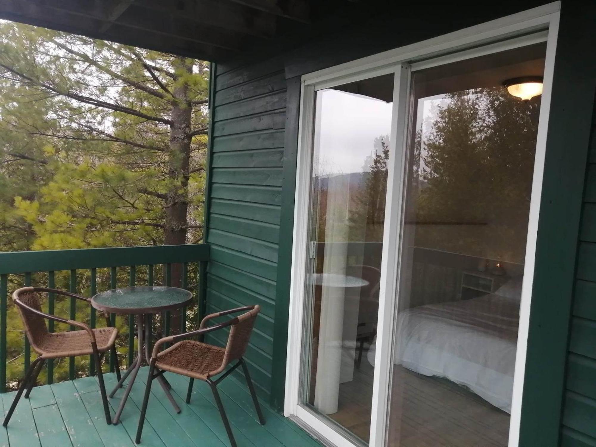 L'Inukshuk Hotell Tadoussac Eksteriør bilde